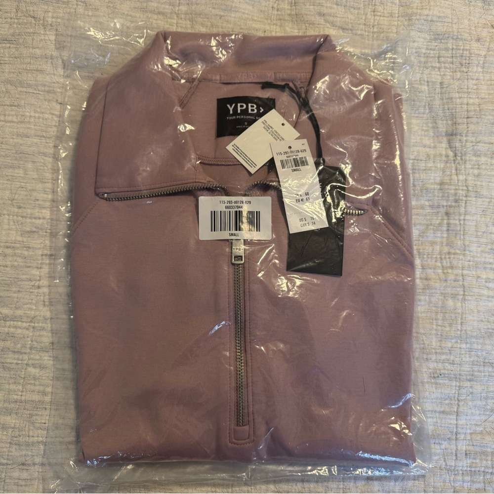 Abercrombie YPB NeoKNIT half zip. Mauve